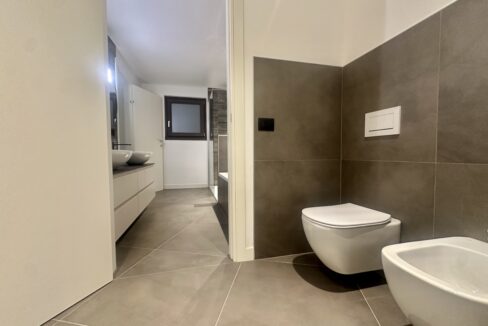 Carate Urio Appartamento con Vista Lago 18