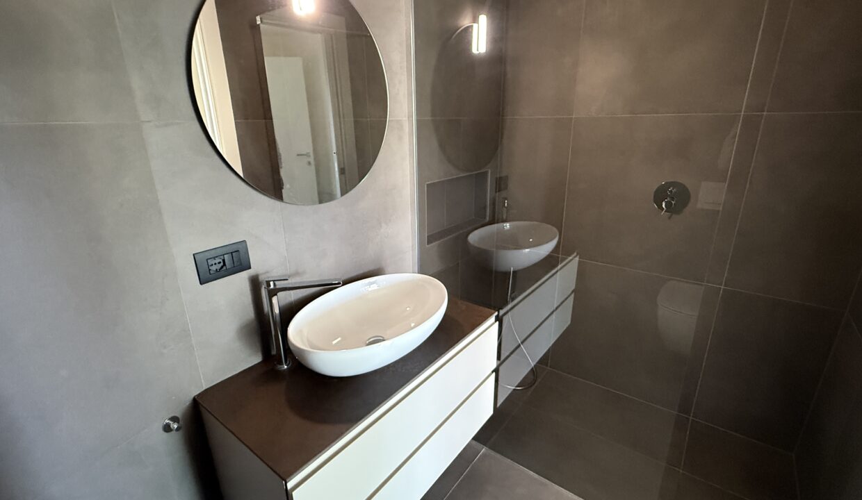 Carate Urio Appartamento con Vista Lago 29