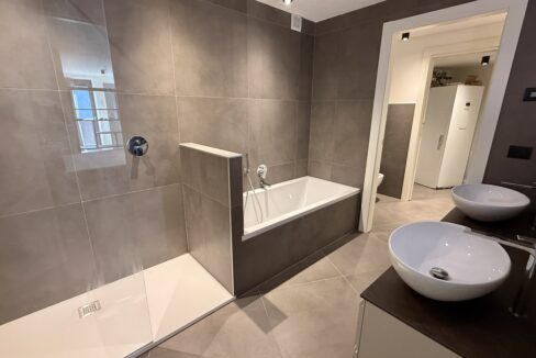Carate Urio Appartamento con Vista Lago 31