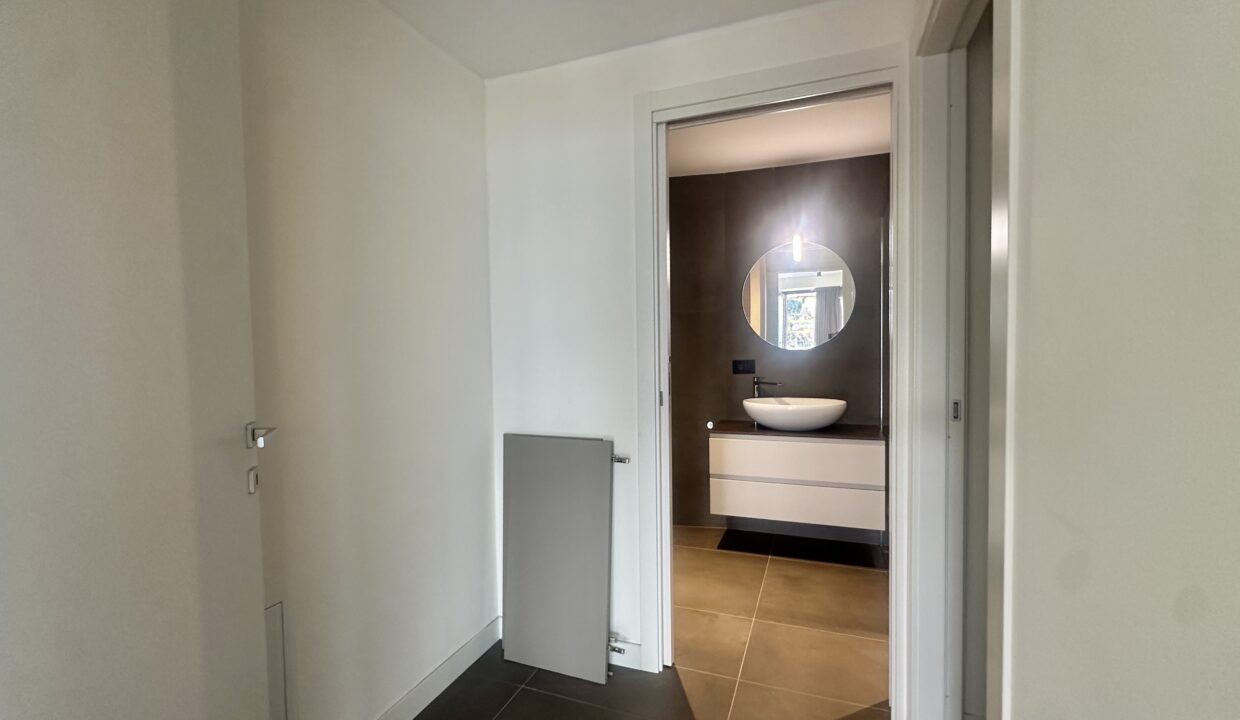 Carate Urio Appartamento con Vista Lago 6