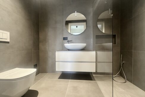 Carate Urio Appartamento con Vista Lago 9
