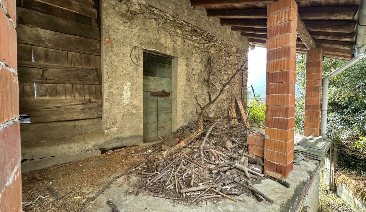 Casa Seminipendente con Giardino Gravedona collinare