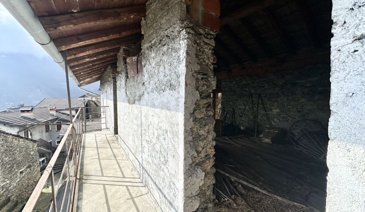 Casa Seminipendente con Giardino Gravedona collinare