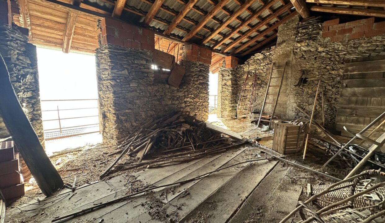 Casa Seminipendente con Giardino Gravedona collinare