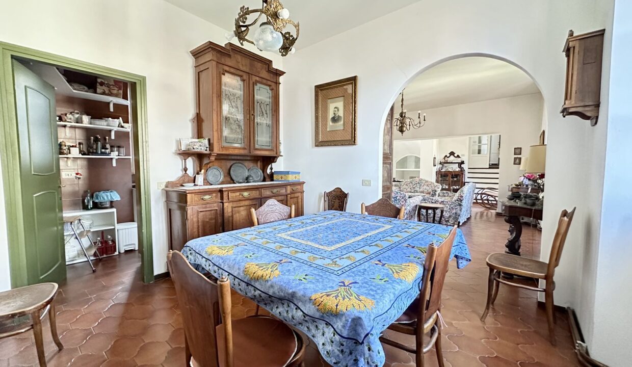 Casa Gravedona ed Uniti con Giardino e Vista Lago