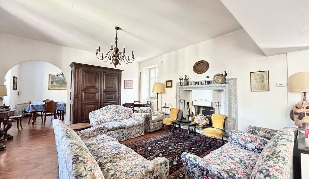 Casa Gravedona ed Uniti con Giardino e Vista Lago
