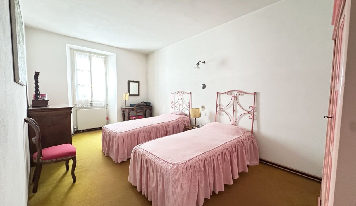 Casa Gravedona ed Uniti con Giardino e Vista Lago