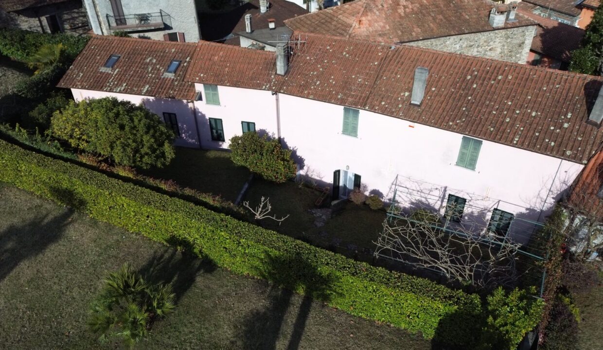 Casa Gravedona ed Uniti con Giardino e Vista Lago