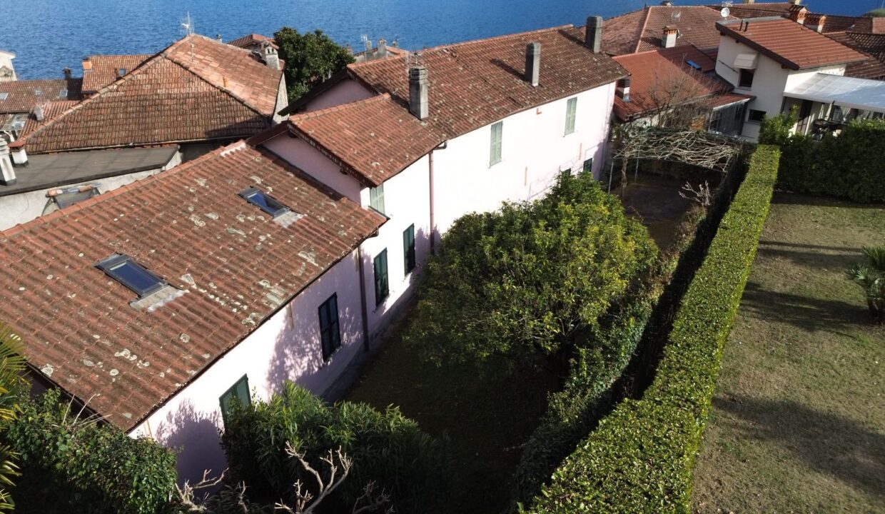 Casa Gravedona ed Uniti con Giardino e Vista Lago
