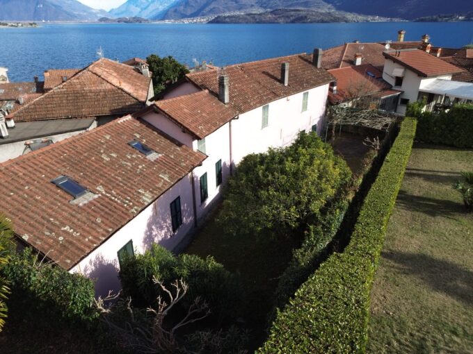 Casa Gravedona ed Uniti con Giardino e Vista Lago