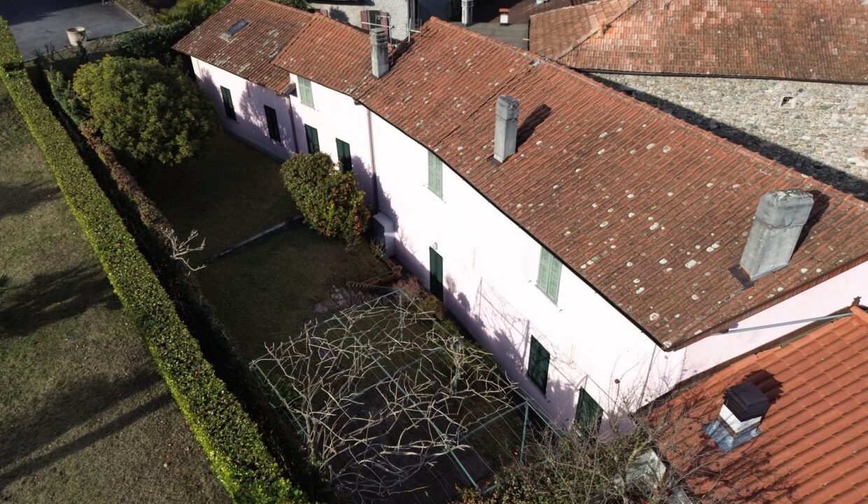 Casa Gravedona ed Uniti con Giardino e Vista Lago