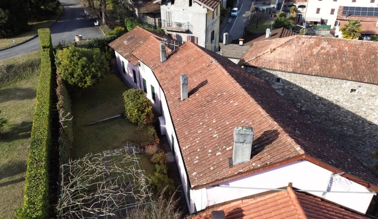 Casa Gravedona ed Uniti con Giardino e Vista Lago