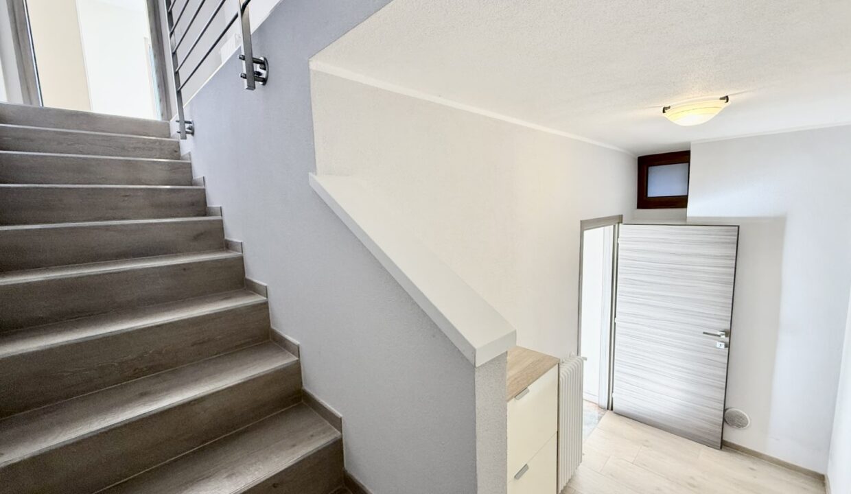 Casa Vista Lago con Giardino Gera Lario Collinare