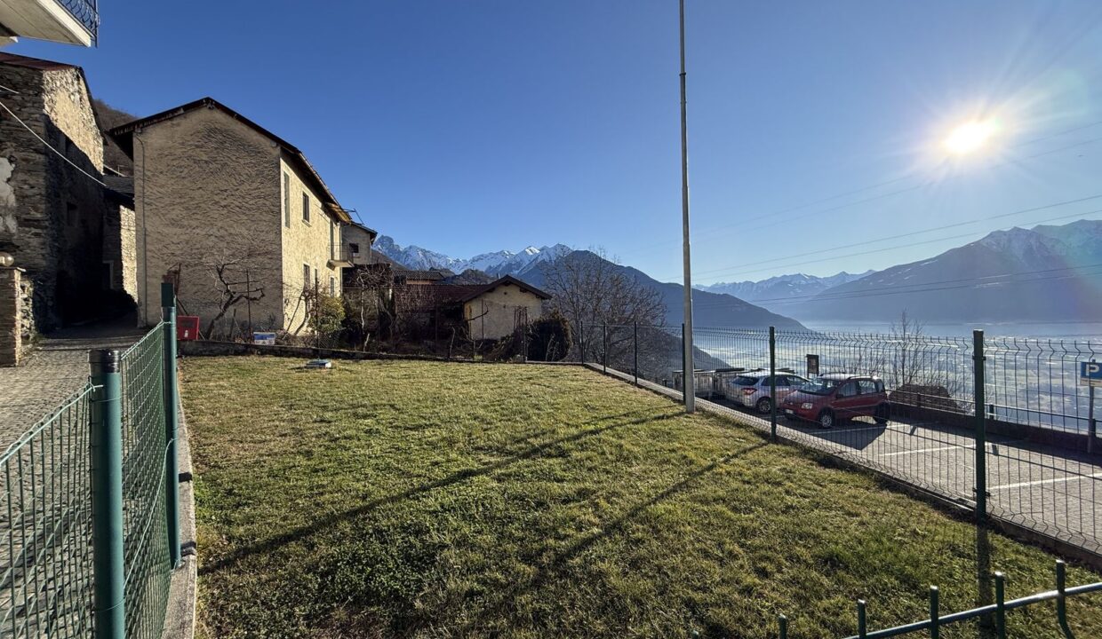 Casa Vista Lago con Giardino Gera Lario Collinare