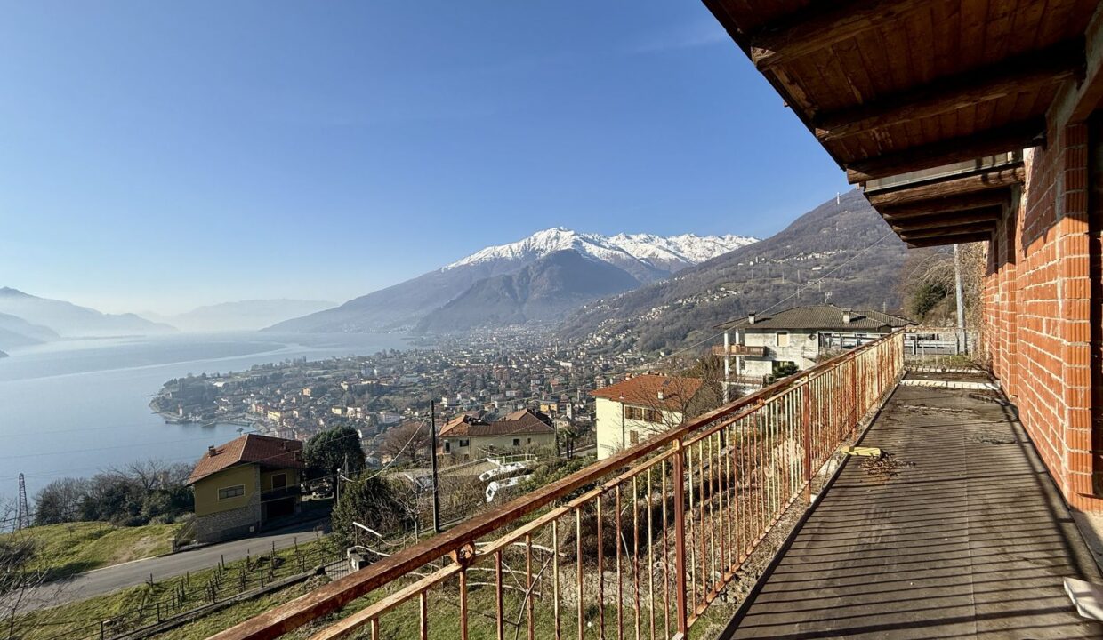 Gravedona ed Uniti Terreno Edificabile Vista Lago Como