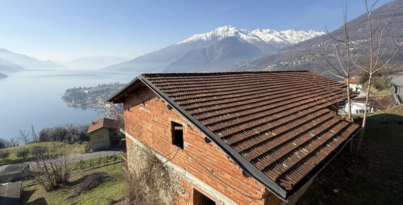 Gravedona ed Uniti Terreno Edificabile Vista Lago Como