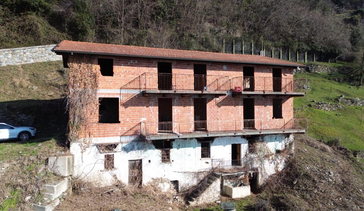 Gravedona ed Uniti Terreno Edificabile Vista Lago Como