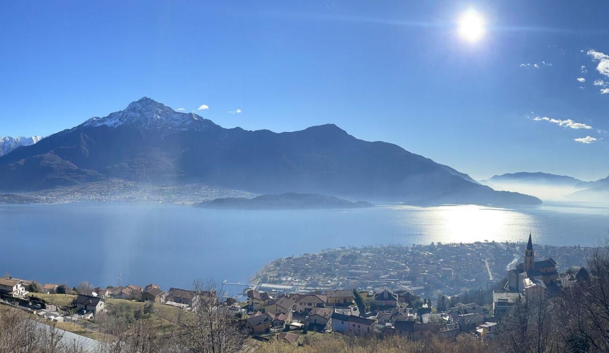 Appartamenti Moderni Vercana Lago di Como con Piscina