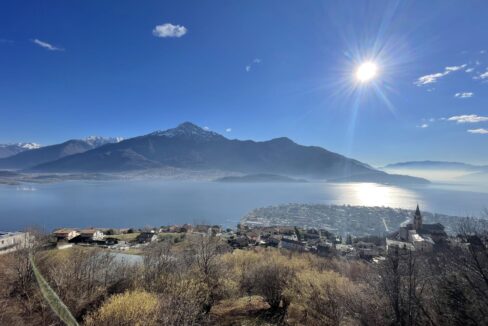 Appartamenti Moderni Vercana Lago di Como con Piscina