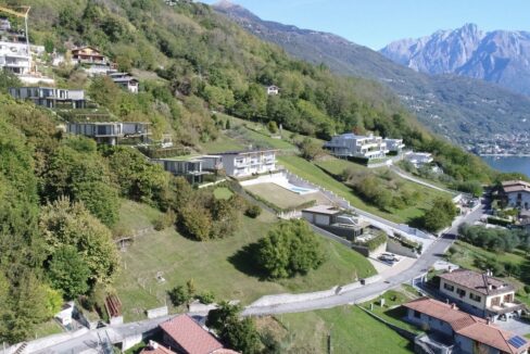 Appartamenti Moderni Vercana Lago di Como con Piscina