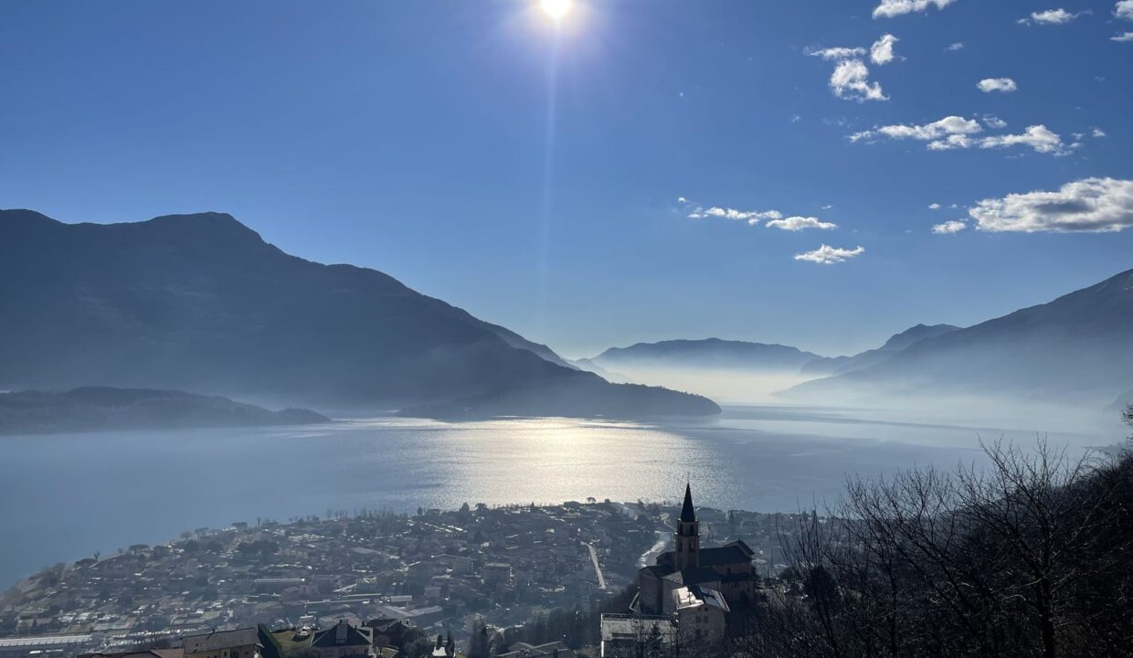 Appartamenti Moderni Vercana Lago di Como con Piscina