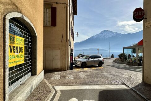 Gravedona ed Uniti Lungolago Abitazione da trasformare in due appartamenti!