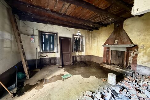 Rustico da Ristrutturare Dongo Vista Lago Como