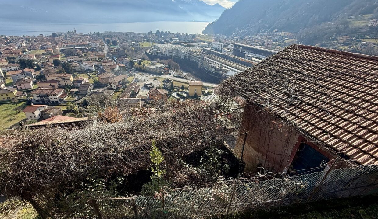 Rustico da Ristrutturare Dongo Vista Lago Como
