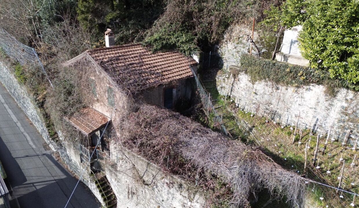 Rustico da Ristrutturare Dongo Vista Lago Como