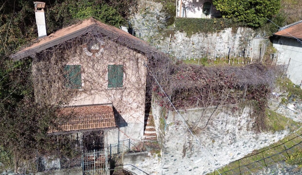 Rustico da Ristrutturare Dongo Vista Lago Como