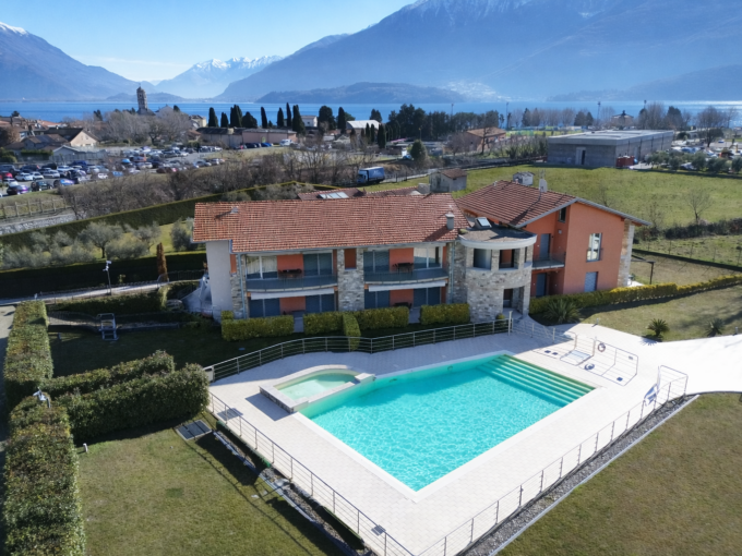 Appartamenti Gravedona ed Uniti con Piscina