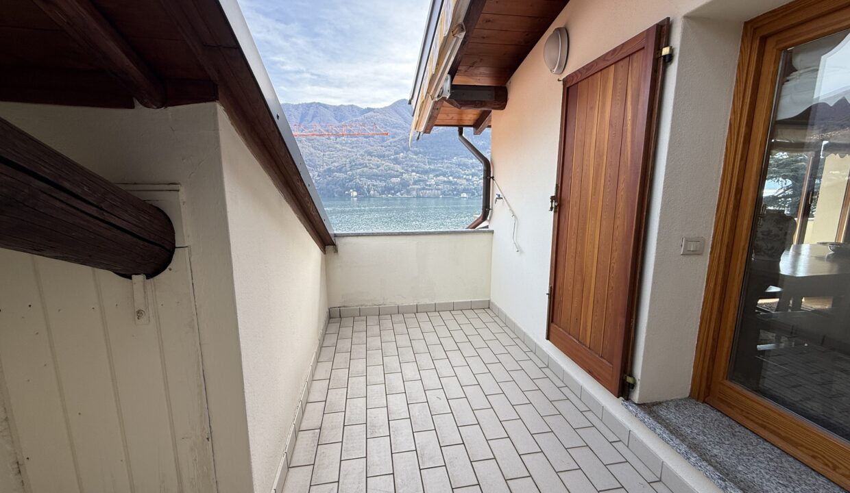 Carate Urio Appartamento con Vista Lago