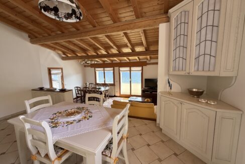 Carate Urio Appartamento con Vista Lago27