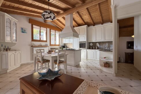 Carate Urio Appartamento con Vista Lago30