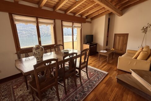 Carate Urio Appartamento con Vista Lago31