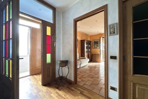 Dubino Casa indipendente con Officina e Abitazione