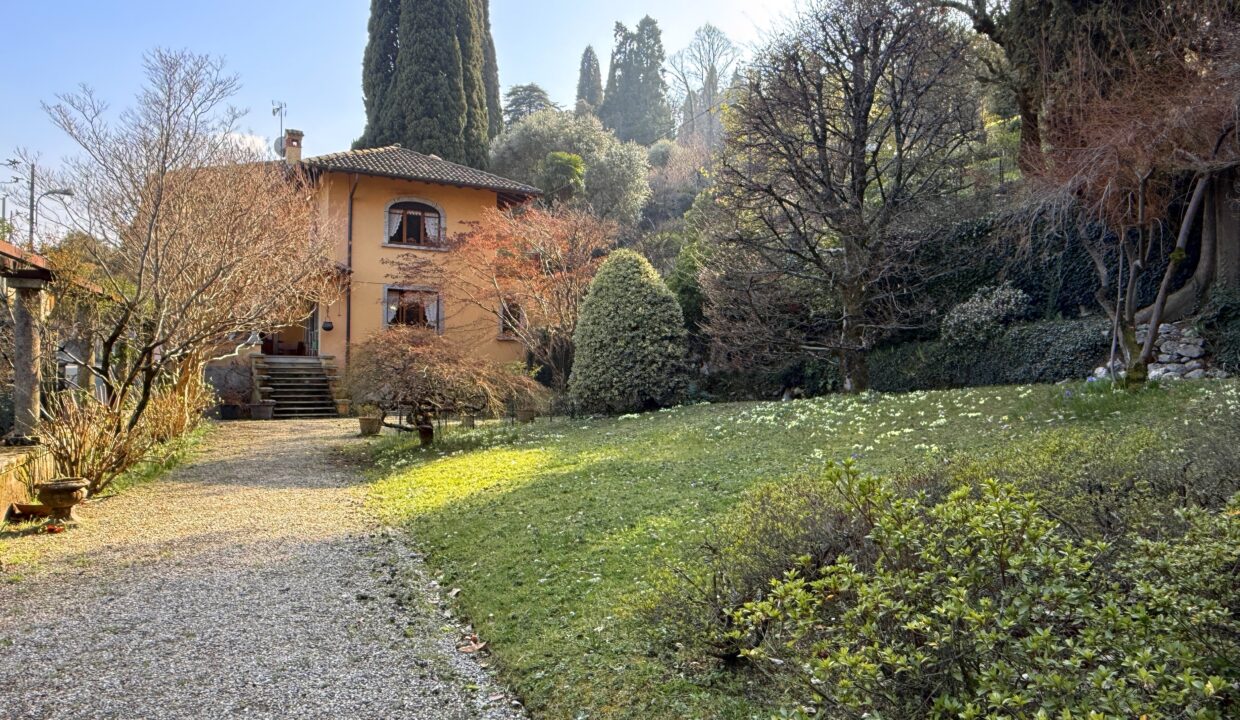 Griante Villa con Giardino esterno