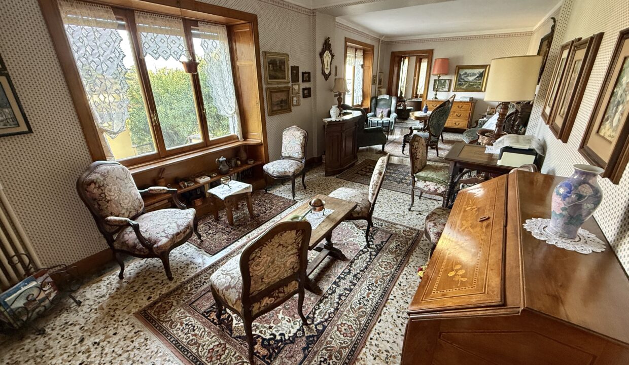 Griante Villa con Giardino43