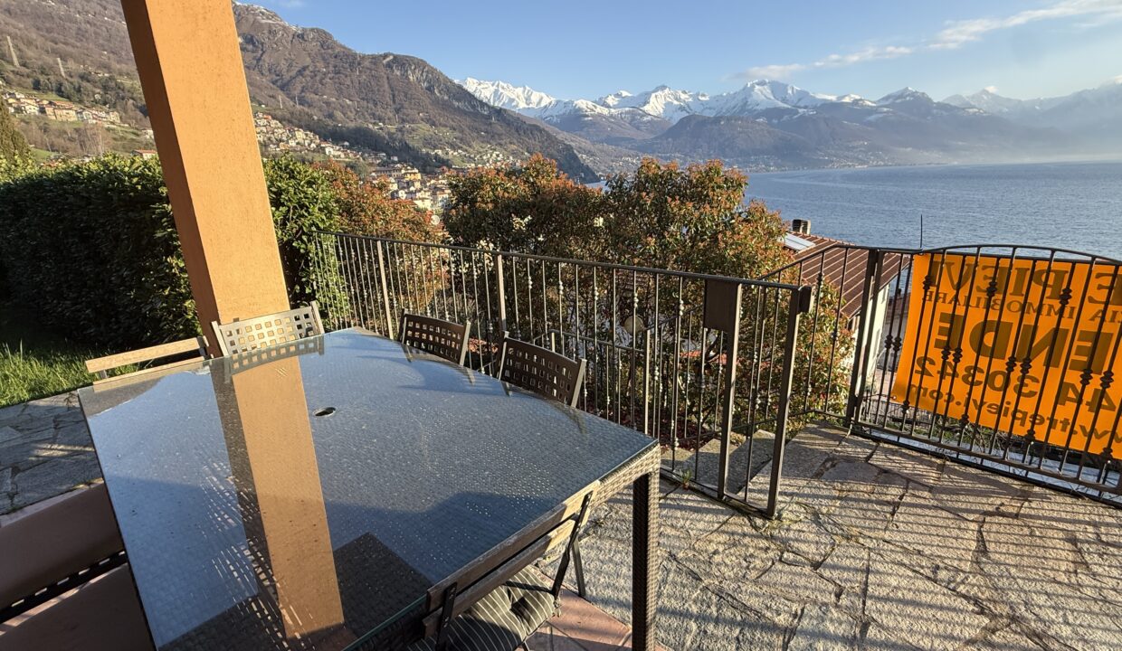 Pianello Casa Vista Lago