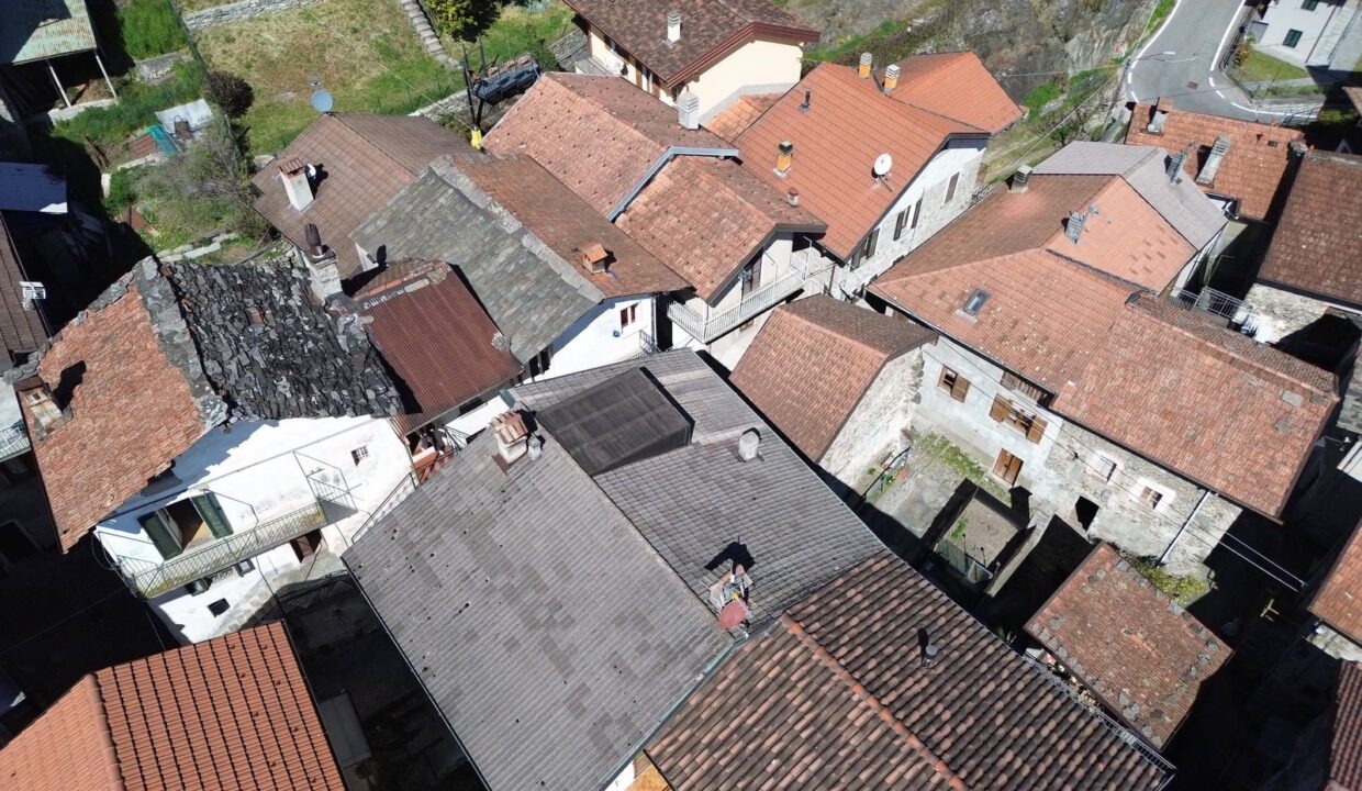 Casa Domaso Collinare con Balconi