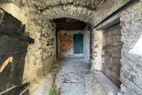Casa Domaso Collinare con Balconi