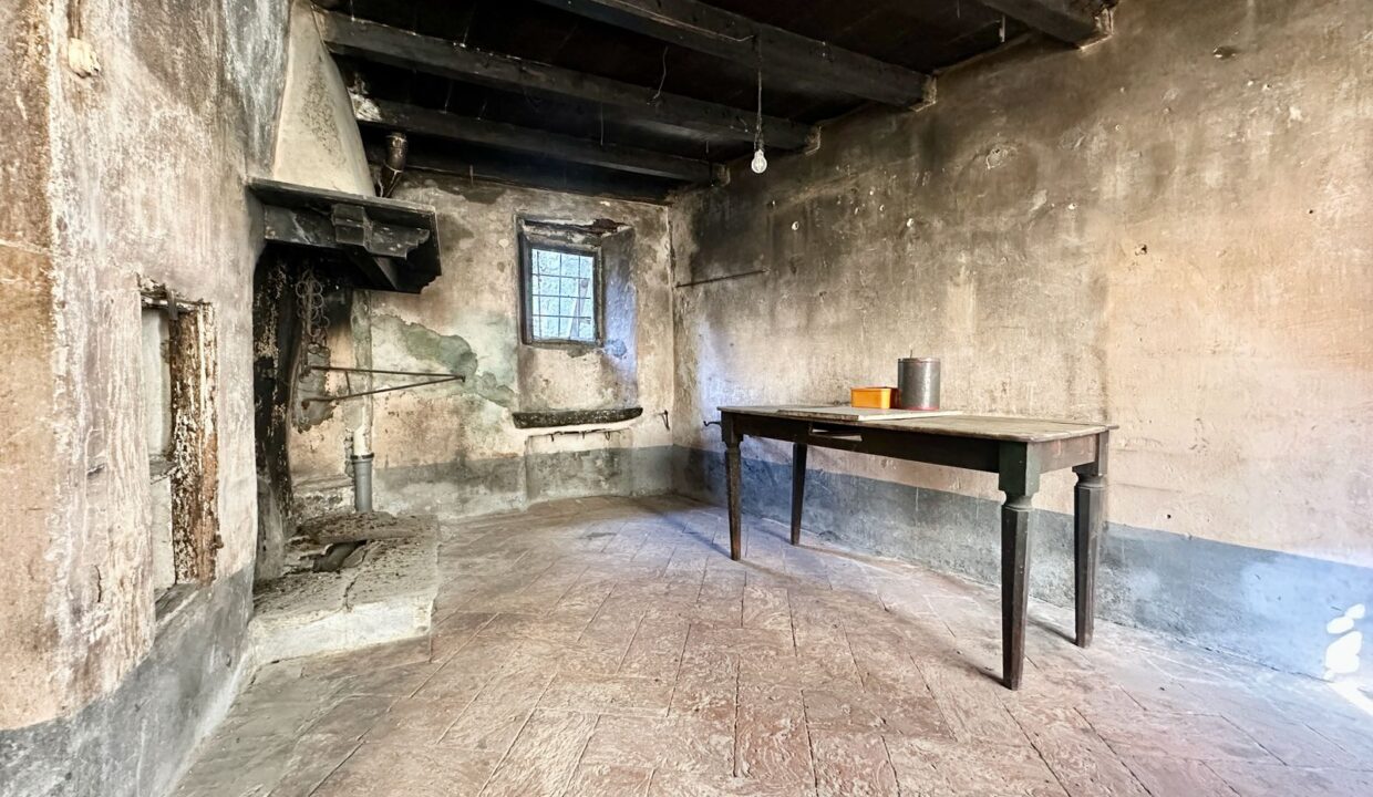Casa Domaso Collinare con Balconi