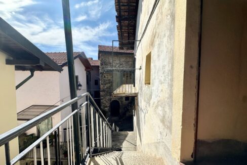 Casa Domaso Collinare con Balconi