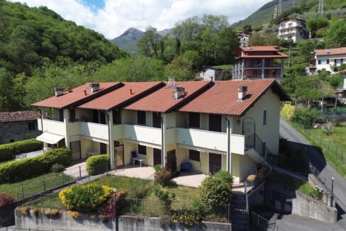 Appartamento Gravedona ed Uniti con Terrazzo e Garage