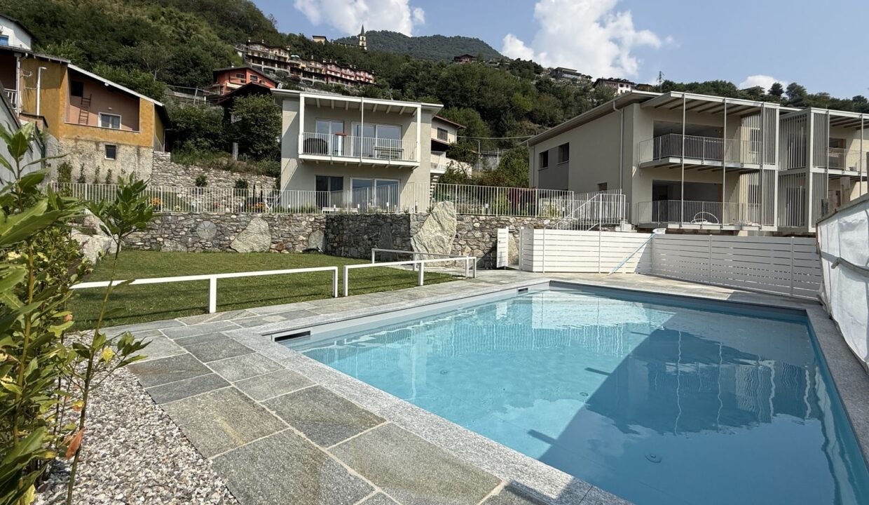 Lago Como Domaso Appartamenti Residence con Piscina