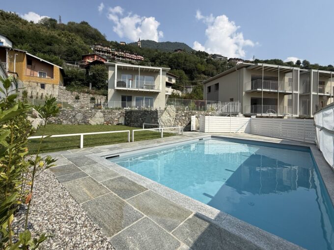 Lago Como Domaso Appartamenti Residence con Piscina