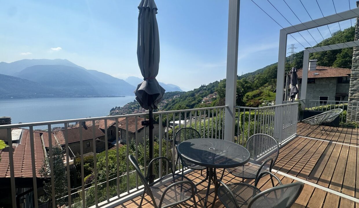 Appartamento Pianello del Lario con Terrazzi Vista Lago