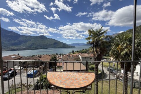Casale Restaurato Vercana Vista Lago di Como