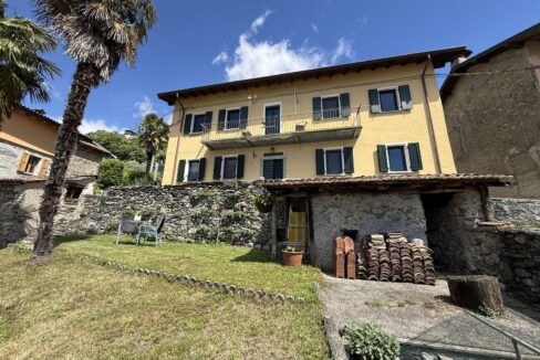 Casale Restaurato Vercana Vista Lago di Como