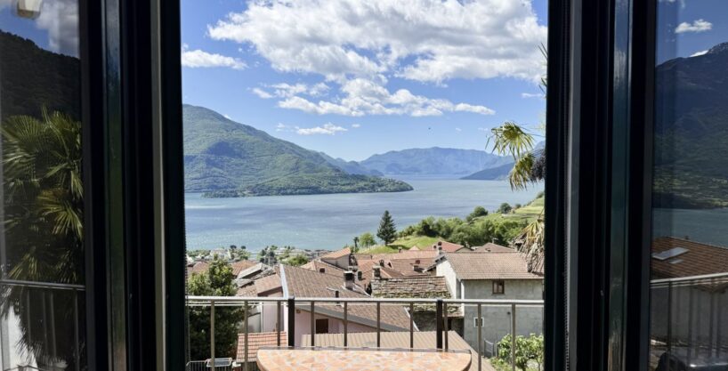 Casale Restaurato Vercana Vista Lago di Como